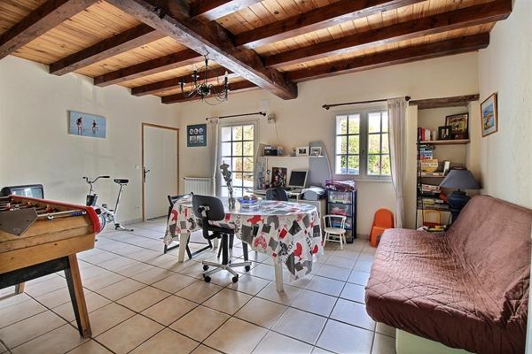 Matha, Maison - 7 piece(s) - 190 m2, 225 000  HAI