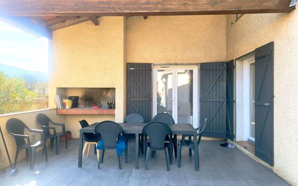 Maison à vendre    6 pièces •  Cournanel