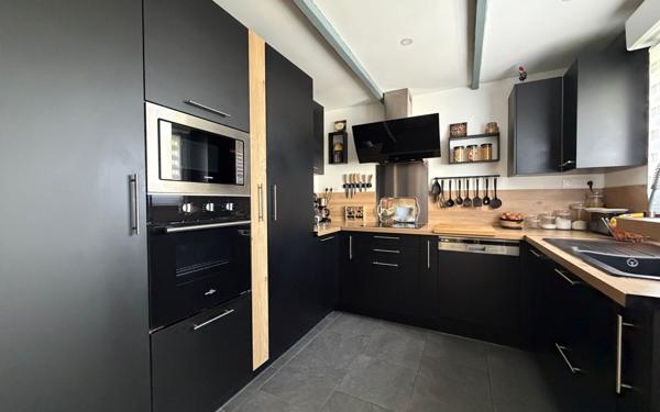 Maison à vendre    5 pièces • 145 m2 Sangatte