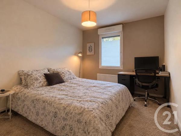 Appartement F3 à vendre  3 pièces - 65 m 2   COMPIEGNE  - 60