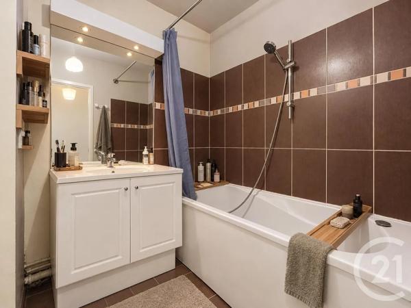 Appartement F3 à vendre  3 pièces - 65 m 2   COMPIEGNE  - 60