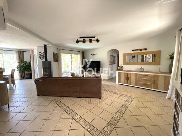 MAISON À VENDRE DE 6 PIÈCES DE 127,00 M²