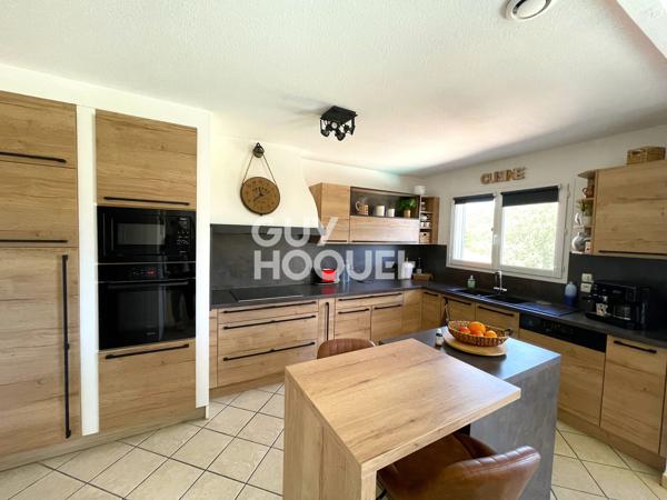 MAISON À VENDRE DE 6 PIÈCES DE 127,00 M²