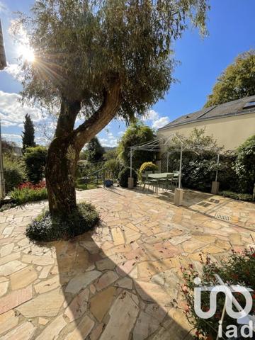 Maison 9 pièces de 250 m² à Bures-sur-Yvette (91440)