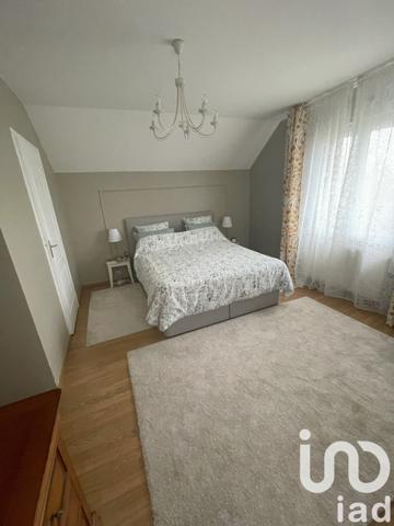 Maison 9 pièces de 250 m² à Bures-sur-Yvette (91440)