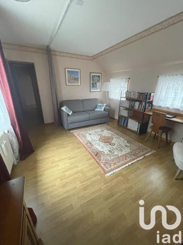 Maison 9 pièces de 250 m² à Bures-sur-Yvette (91440)