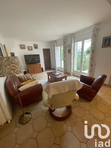 Maison 9 pièces de 250 m² à Bures-sur-Yvette (91440)