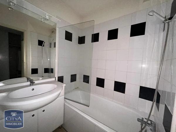 Appartement à louer 2 pièces 34.64m² Brive-la-Gaillarde (19100)