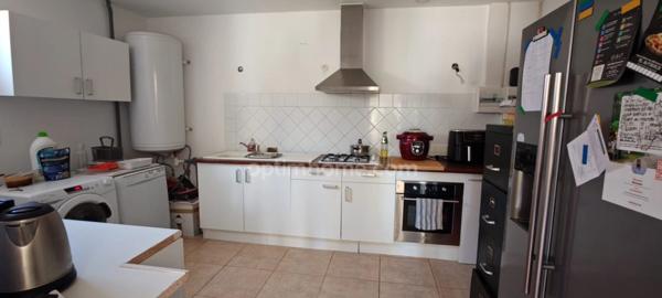 Maison de plain pied avec piscine