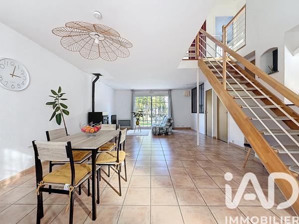 Maison à vendre 7 pièces 117 m² Savigny-le-Temple