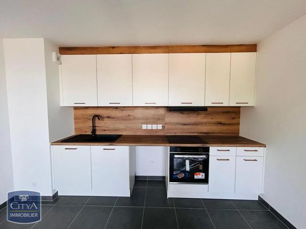 Appartement à louer 3 pièces 59.4m² Port-de-Bouc (13110)