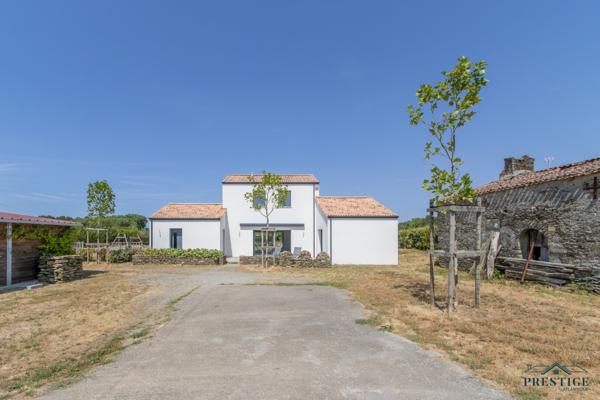 PORNIC - BORD DE MER - LA GELTIÈRE - 150M2 HABITABLES - 40 718 M2 TERRAIN