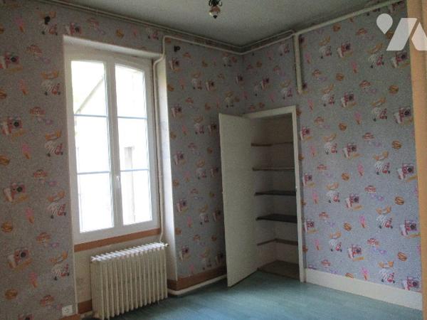 Maison d'habitation, 104m² hab., terrain 1805m²