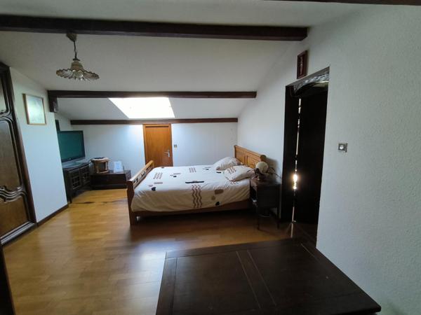 MAISON DE 186 M2 SUR 1,48 HECTARE