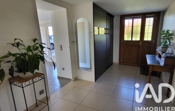 Maison à vendre 7 pièces 197 m² Saint-Genis-Laval