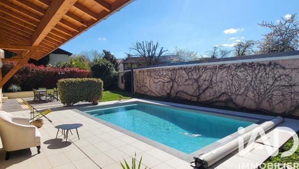 Maison à vendre 7 pièces 197 m² Saint-Genis-Laval