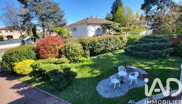 Maison à vendre 7 pièces 197 m² Saint-Genis-Laval