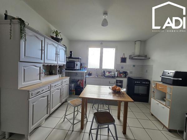 À VENDRE ! Pavillon de plain-pied à Exireuil, Exireuil 79400