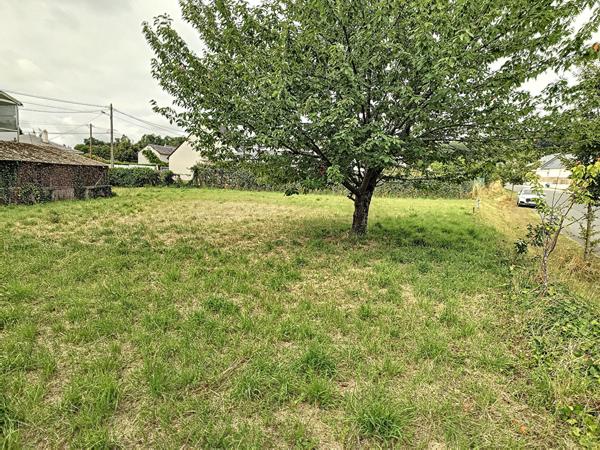 Saint Hilaire Saint Florent - Terrain constructible