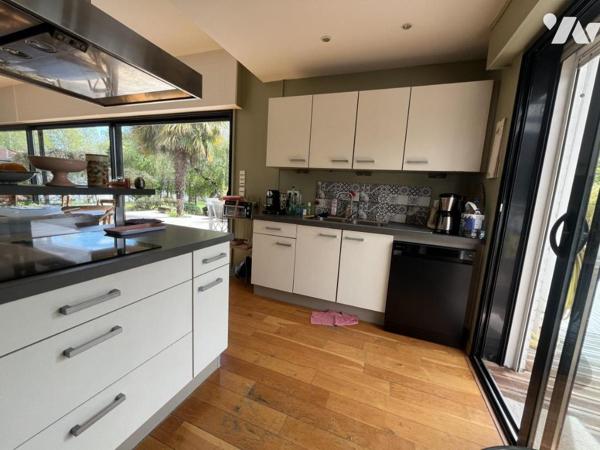 MAISON D'ARCHITECTE EN PLAIN-PIED