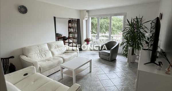 Location Appartement 4 pièces 81.67 m² - Magny-les-hameaux 78114