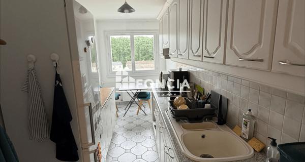 Location Appartement 4 pièces 81.67 m² - Magny-les-hameaux 78114