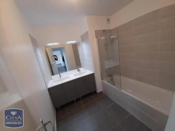 Appartement à louer 4 pièces 85.71m²