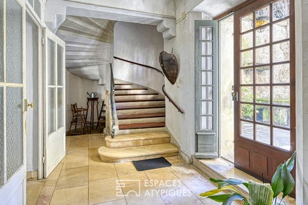 Elégance patrimoniale et son jardin suspendu à réinventer