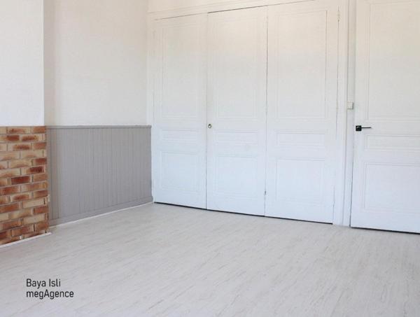 Appartement à LE CHAMBON-FEUGEROLLES, 42500 - 5 pièces 135m²