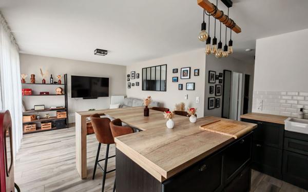 Appartement à vendre    3 pièces • 66 m2 Bezannes