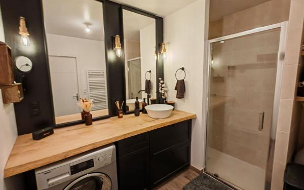 Appartement à vendre    3 pièces • 66 m2 Bezannes