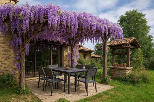 Corps de ferme rénové avec dépendance