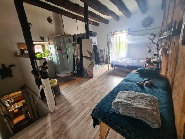 Corps de ferme rénové avec dépendance