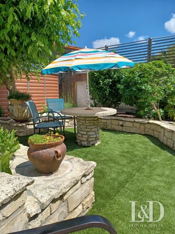 ROYAN HYPER CENTRE :  maison de ville 122 m², 3 chambres avec jardin et garage