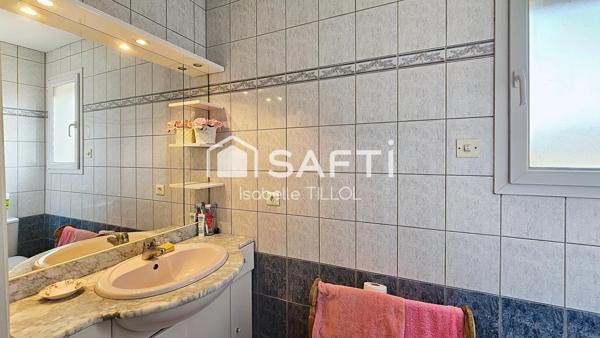 Maison 4 ch et un bureau