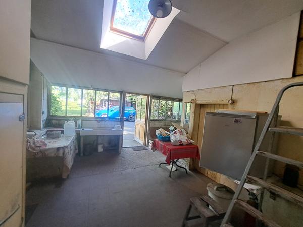 ANCIEN RESTAURANT- HOTEL A VILLAINES SOUS MALICORNE