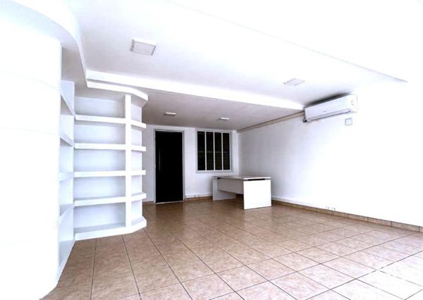 Location bureaux 58 m² Plaisance-du-Touch