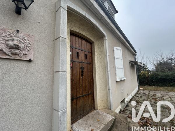 Maison à vendre 7 pièces 201 m² Châtenoy-le-Royal