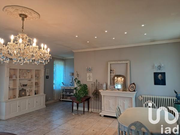 Maison à vendre 5 pièces 194 m² Savigné-sur-Lathan