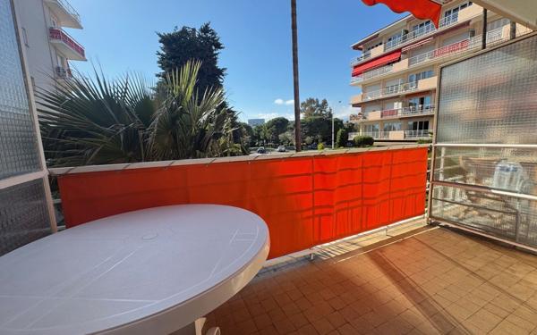 Appartement à vendre    1 pièce • 30,46 m2 Cagnes-sur-Mer