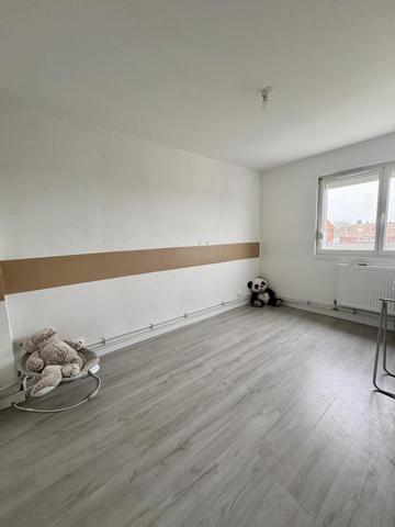 Maison à CALAIS, 62100 - 4 pièces 80m²