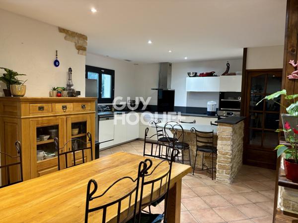 Villemoustaussou - Maison 145 m² 5 chambres, garage, piscine sur terrain 1890 m²