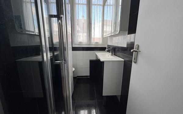 Appartement à louer    2 pièces •  Maisons-Alfort