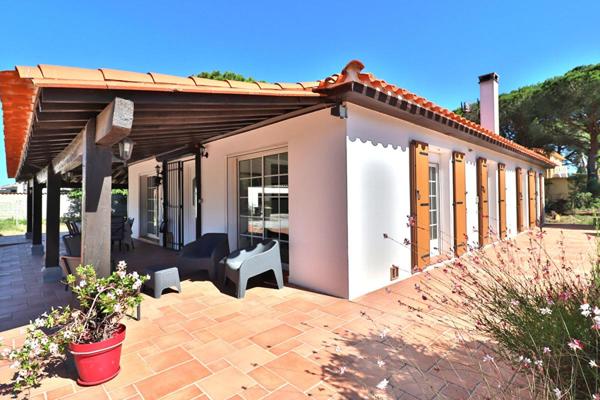 VILLA T5 4 FACES DE 134M² + PISCINE + DEPENDANCE SUR UN TERRAIN DE 1799M²