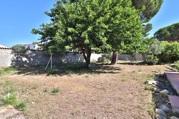 VILLA T5 4 FACES DE 134M² + PISCINE + DEPENDANCE SUR UN TERRAIN DE 1799M²