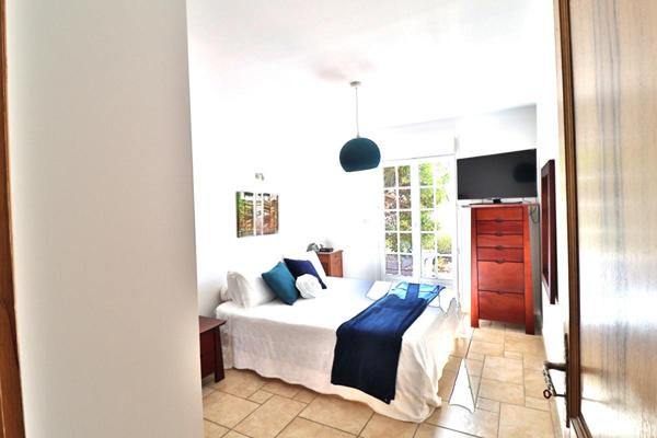VILLA T5 4 FACES DE 134M² + PISCINE + DEPENDANCE SUR UN TERRAIN DE 1799M²