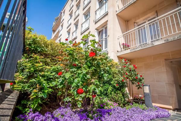 Appartement à vendre 4 pièces VERSAILLES (78)-3 chambres-101m²-balcon-cave-parking