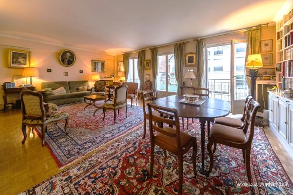 Appartement à vendre 4 pièces VERSAILLES (78)-3 chambres-101m²-balcon-cave-parking