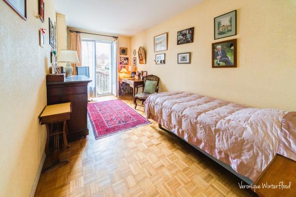Appartement à vendre 4 pièces VERSAILLES (78)-3 chambres-101m²-balcon-cave-parking