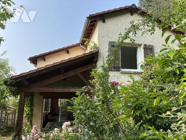 Villa de 5 chambres proche du centre